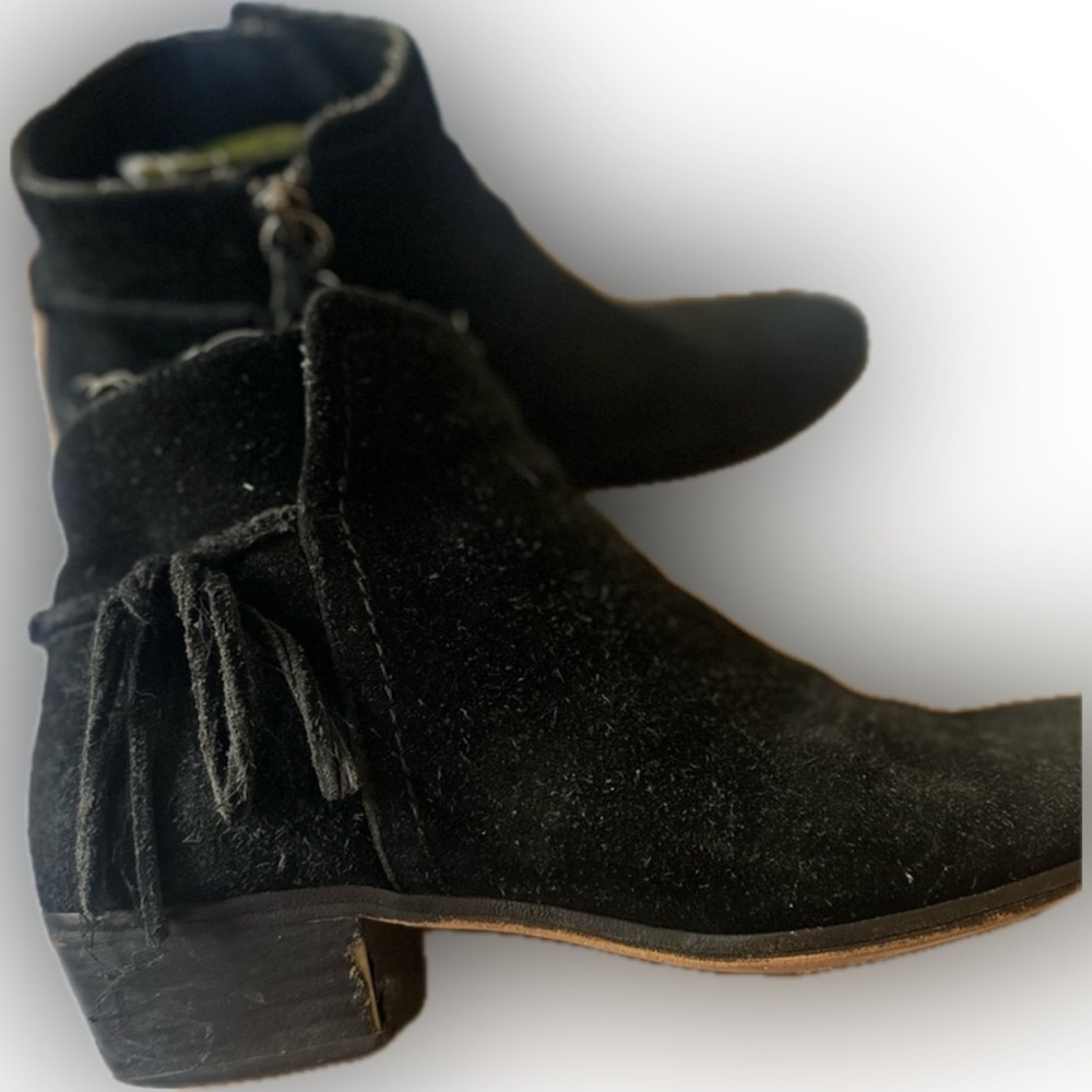 SPLENDID Black Suede Ankle Boots, Women’s Size 8, Black Fringe Festival Leather